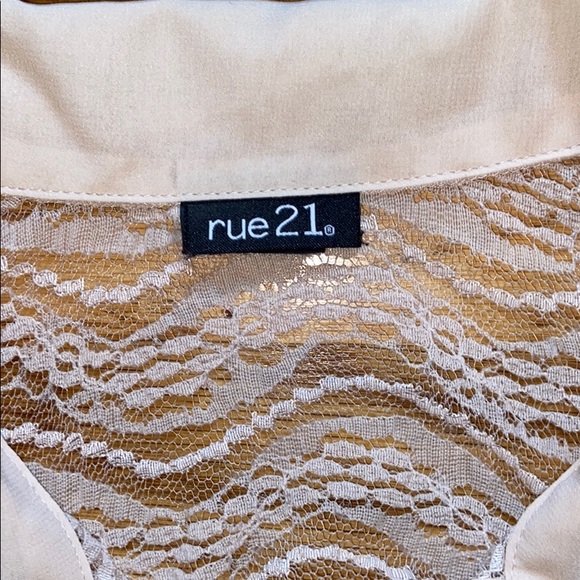 Rue21 - High Low Dress with Lace Collar - L - Picture 4 of 6